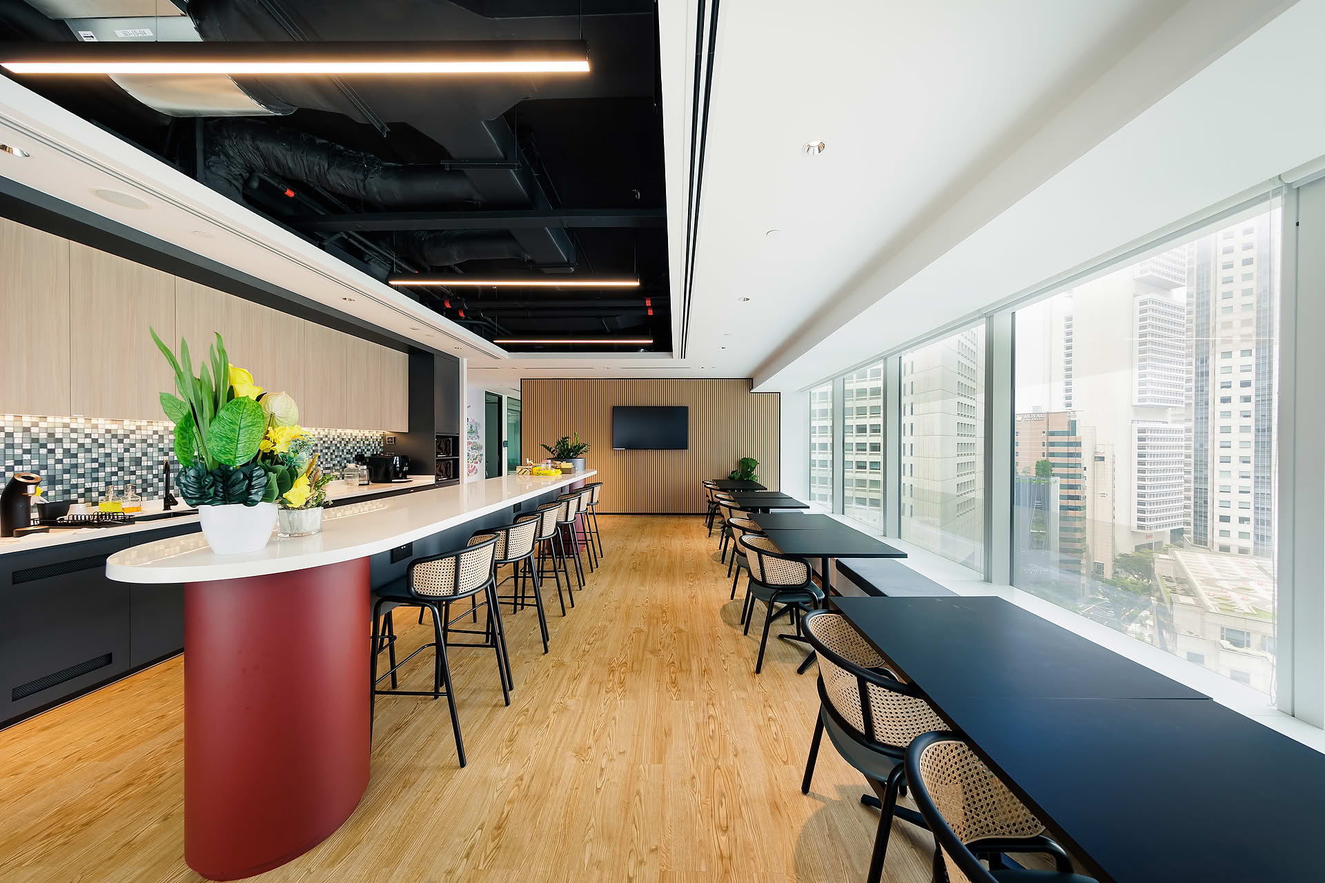 Link REIT office interior design
