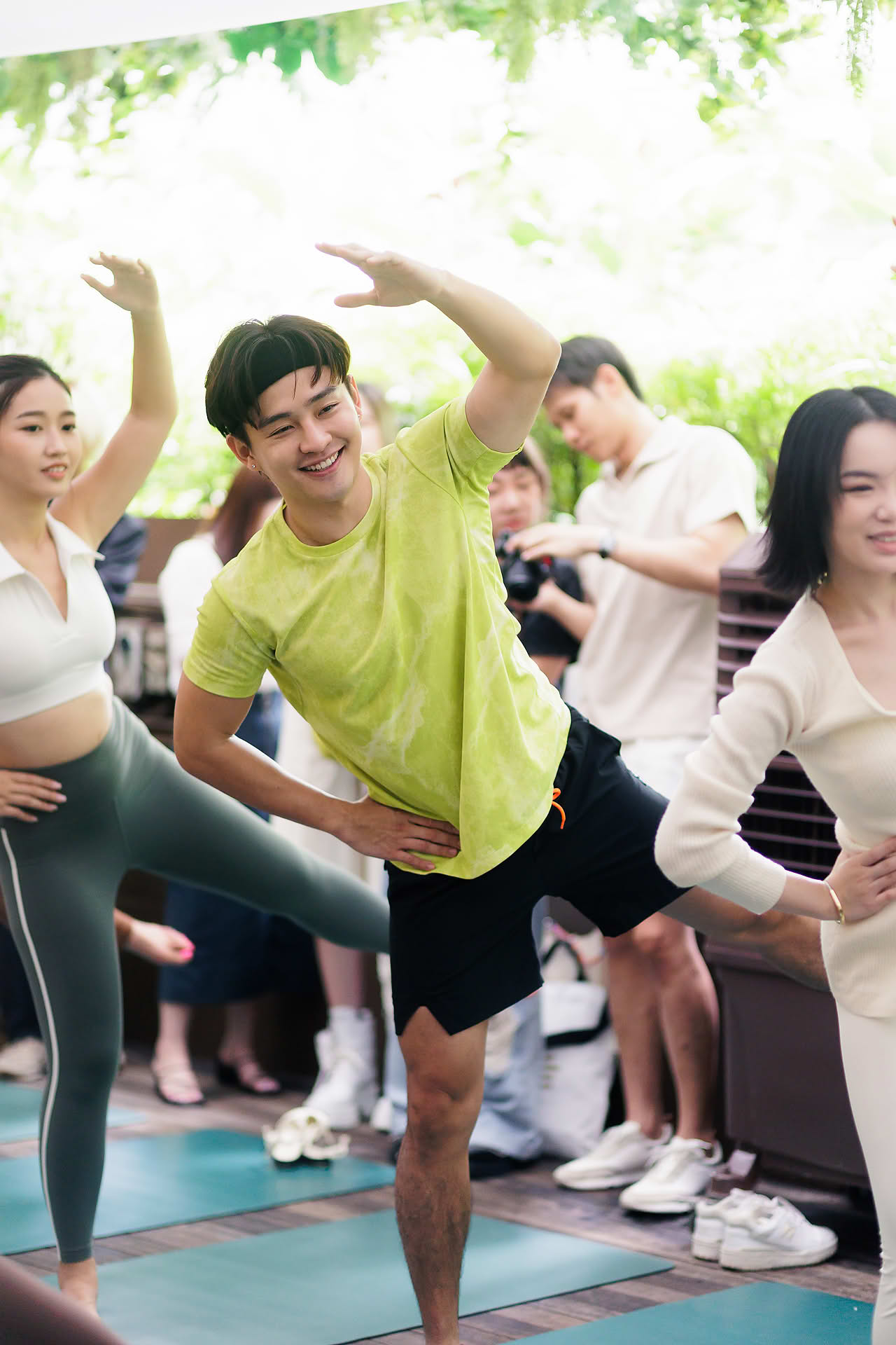 Influencers doing yoga at La Mer WCD