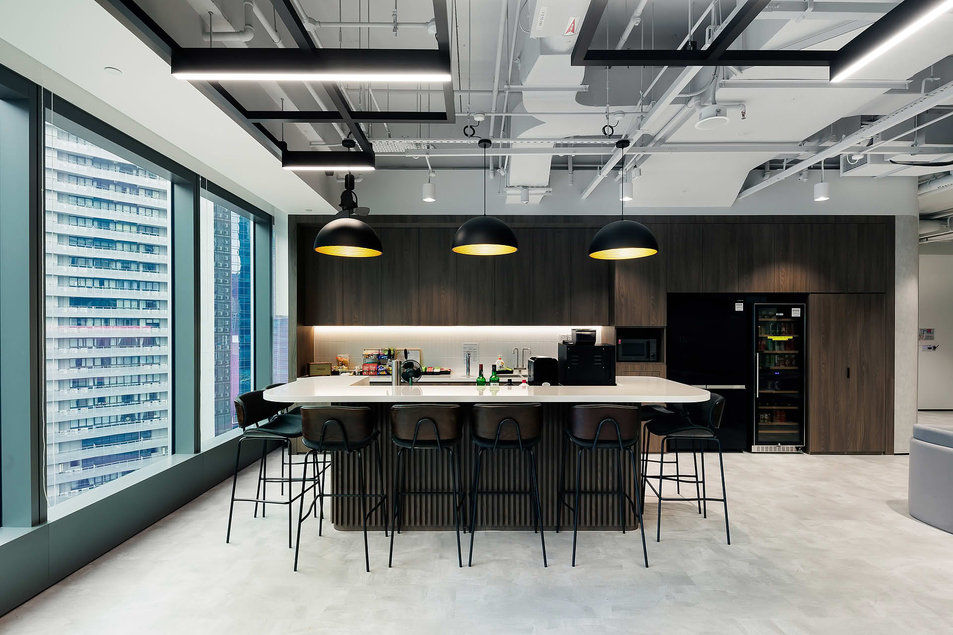 Photo of Onyx Capital Group office interior design