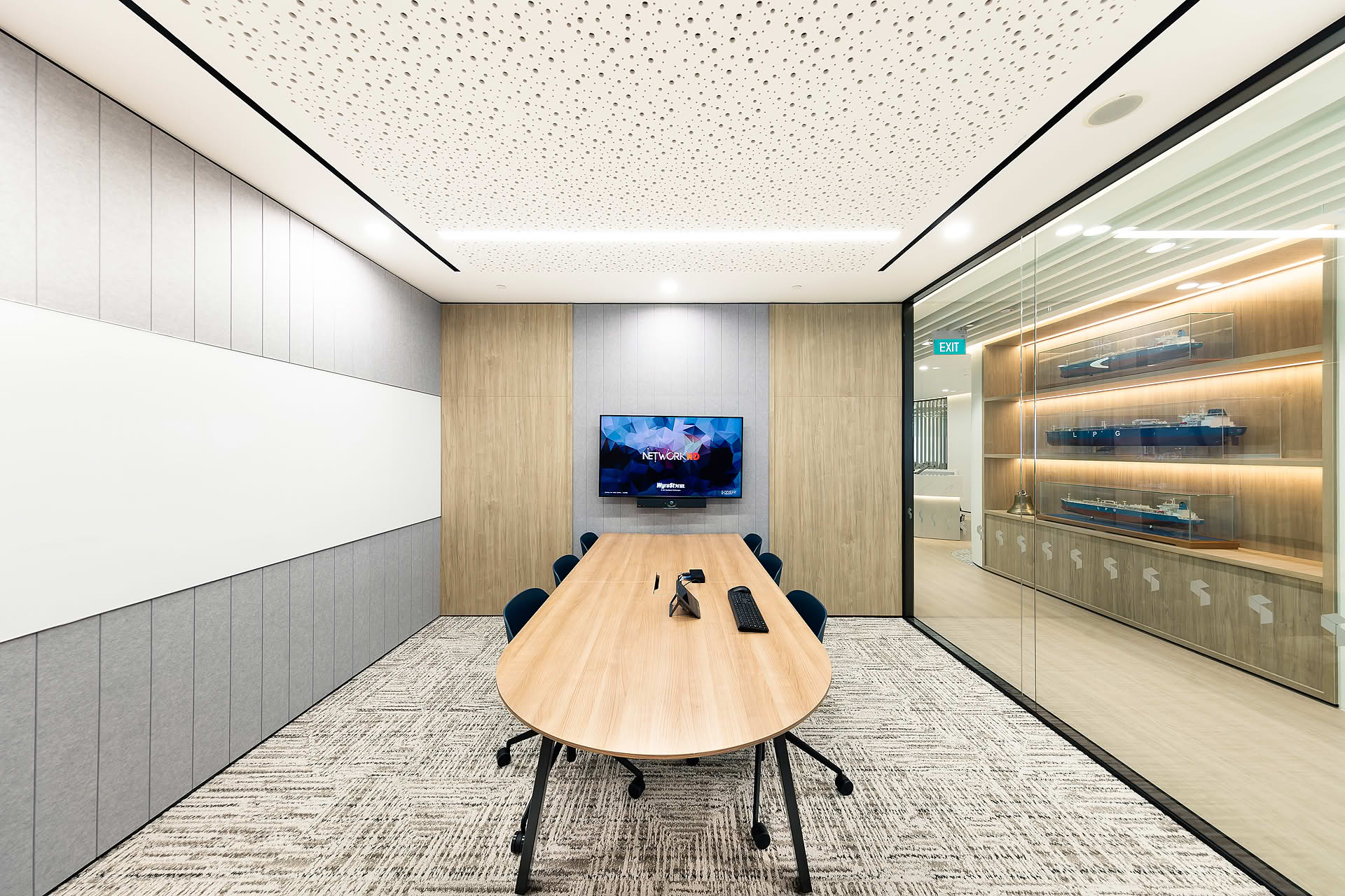 Petredec office interior design