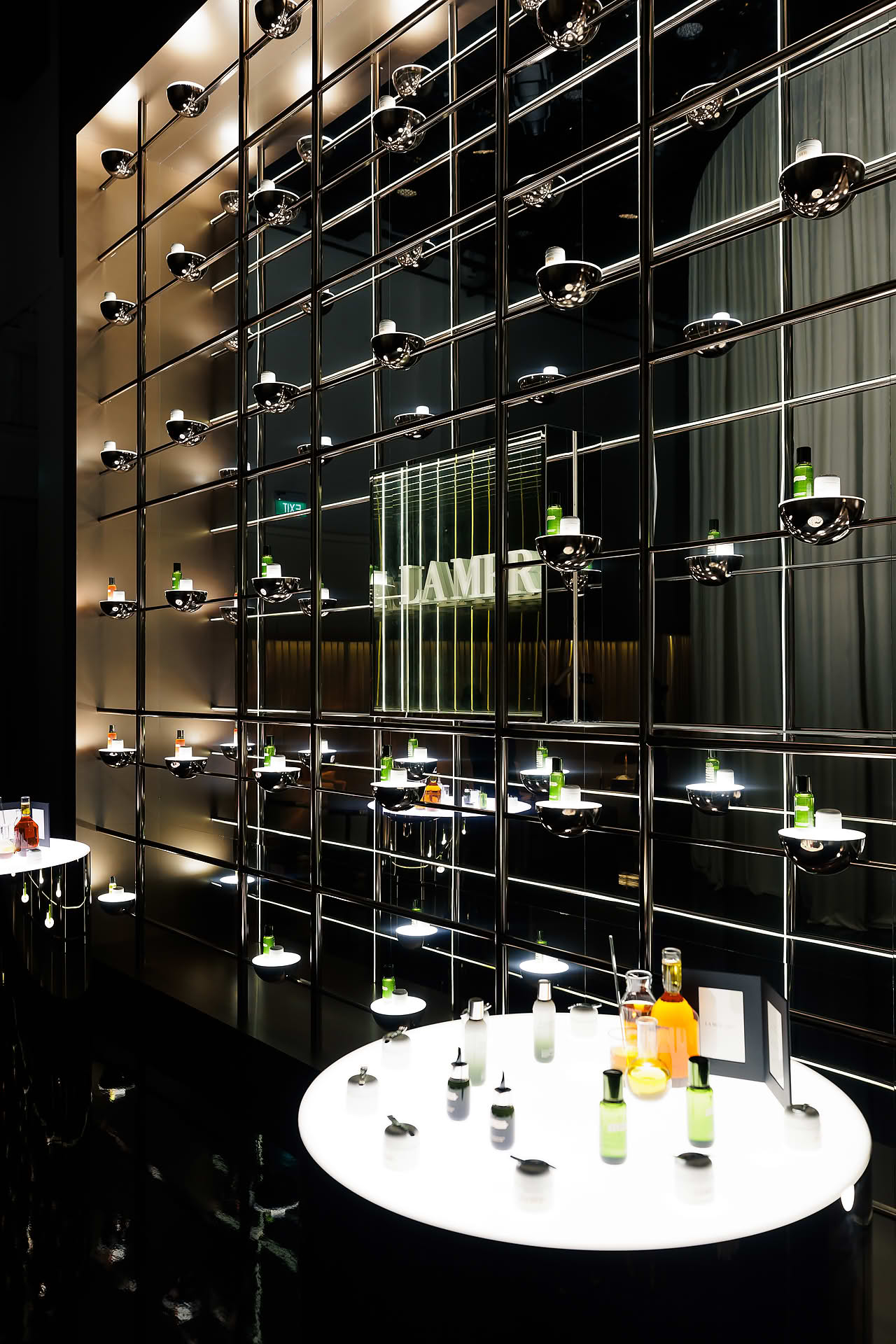 Product mirror wall at La Mer WCD PR event