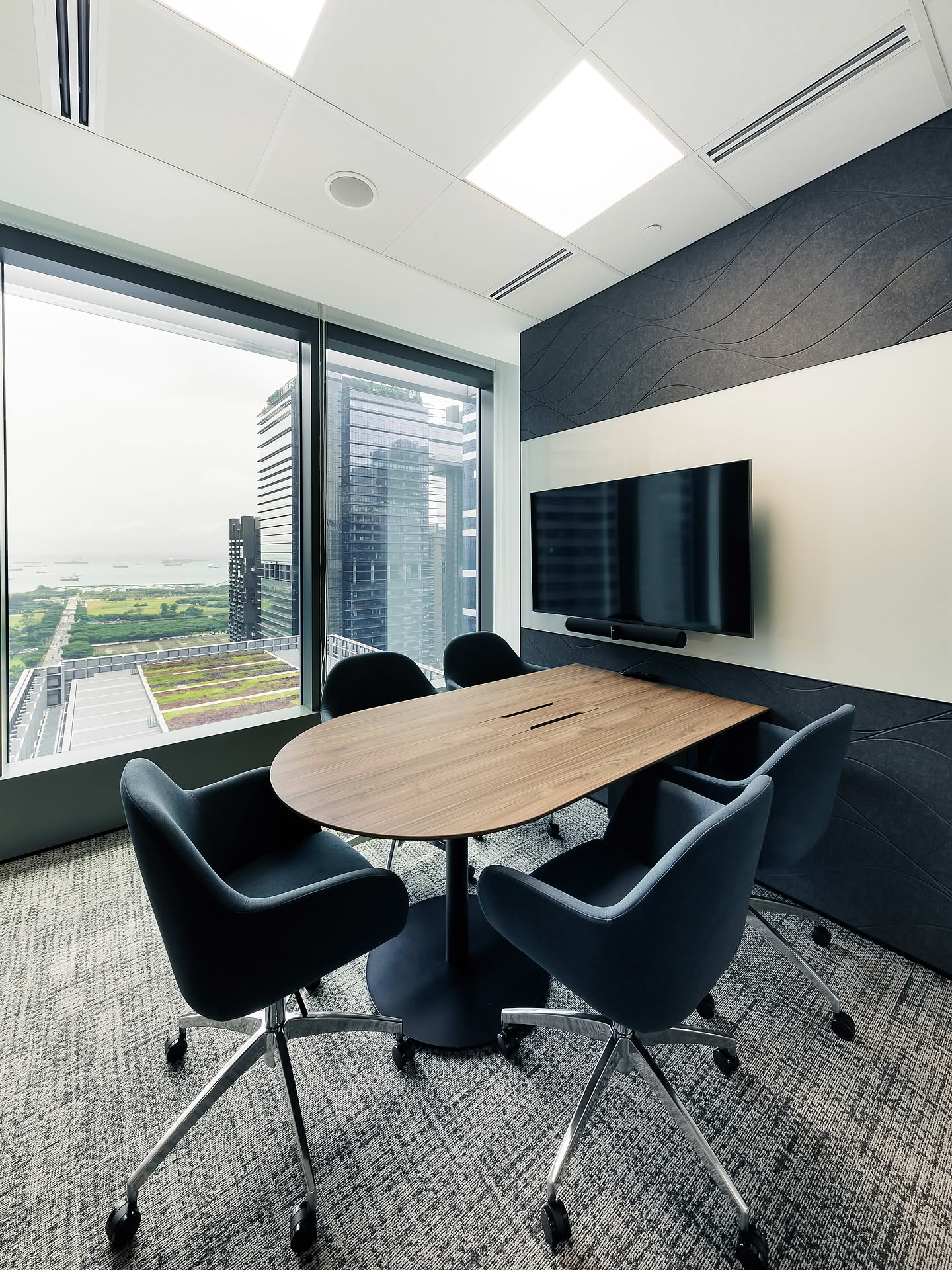 Photo of Onyx Capital Group office interior design