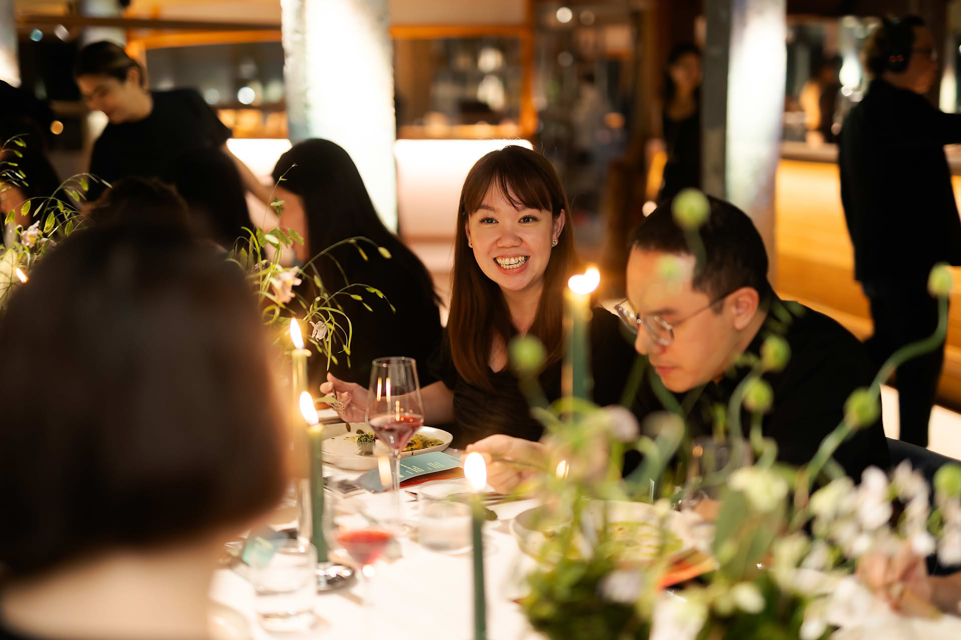 Guest enjoying dinner at Amex 1850