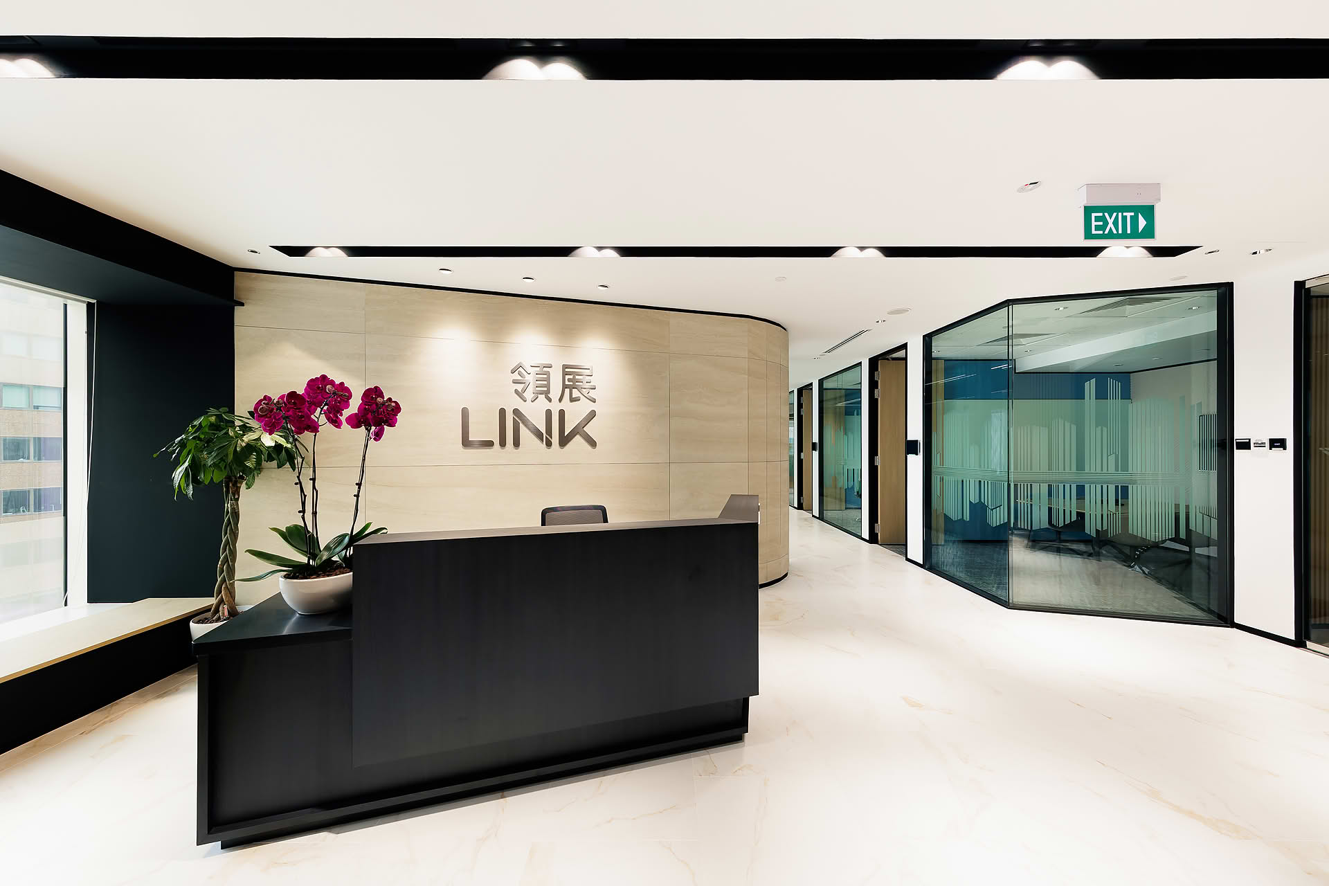Link REIT office interior design