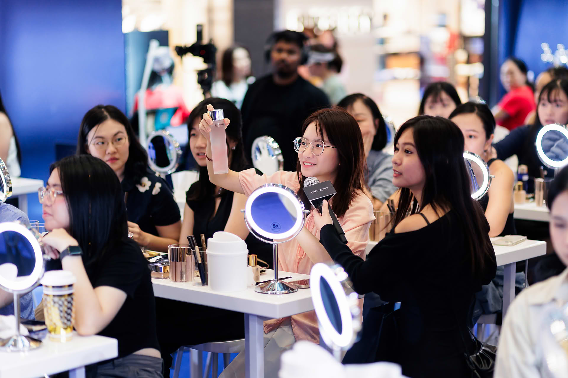 Guest participating at Estee Lauder PR event