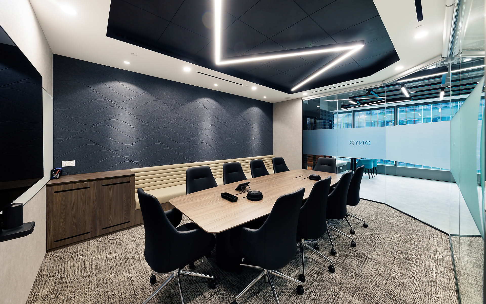 Photo of Onyx Capital Group office interior design