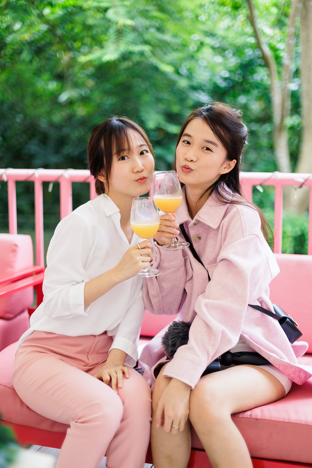 Influencer enjoying drinks during Lush PR event